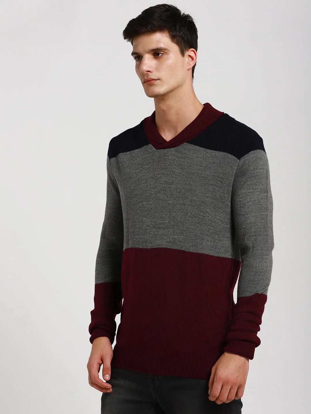 Men's  Navy Colorblock V-neck Pullover sweater