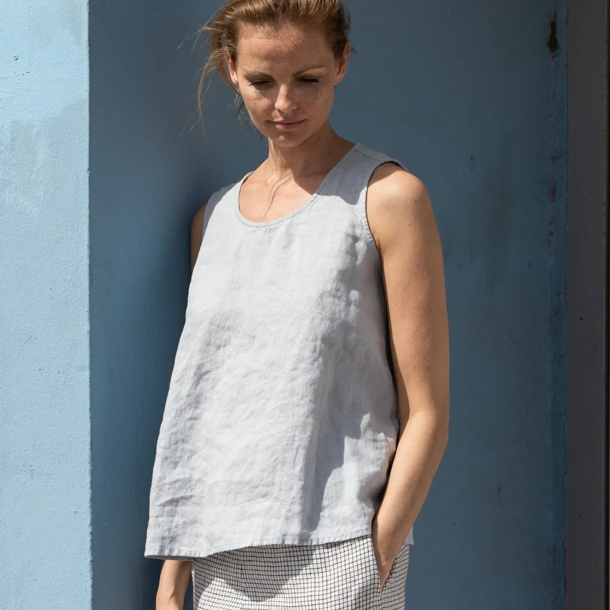 PRAGUE swing linen tank top