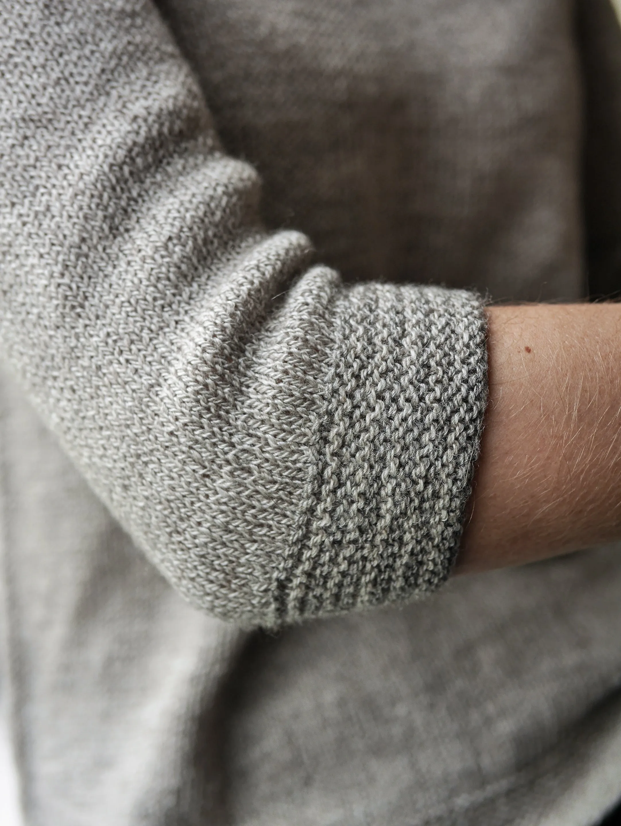 Salt & Pepper elbow-length sleeve <br/><small>knitting pattern</small>