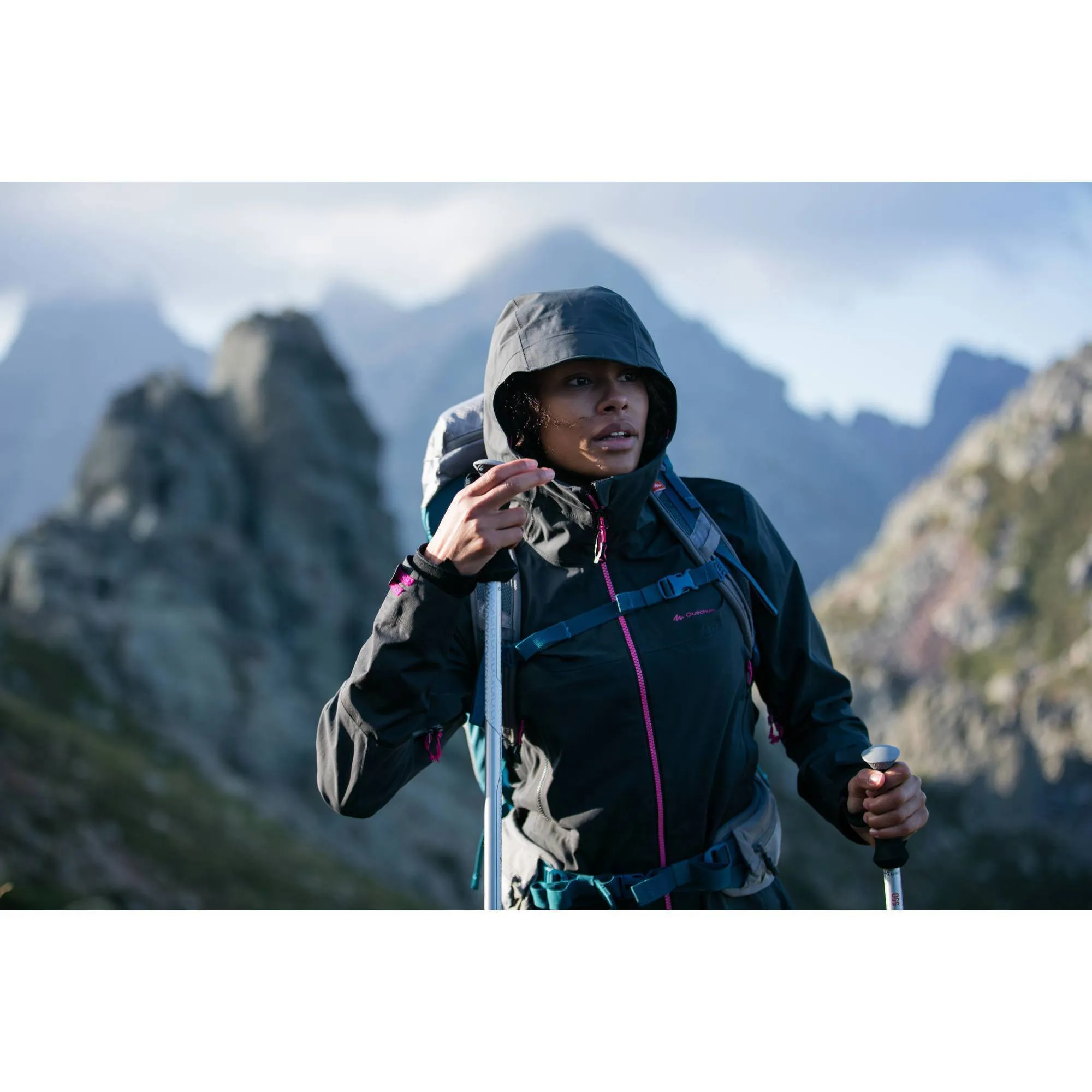 Women's Waterproof Hiking Rain Jacket Forclaz 900